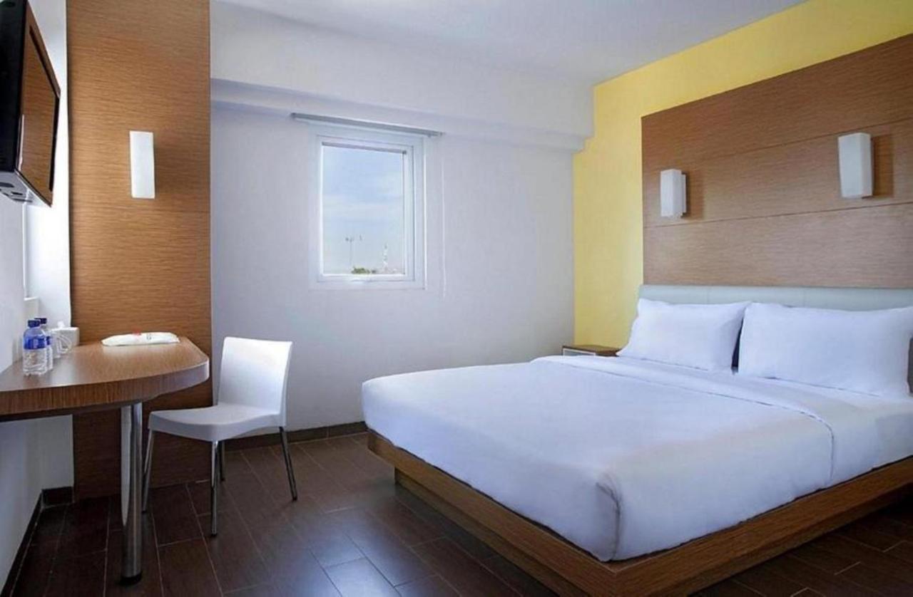 Amaris Hotel Cirebon Kültér fotó