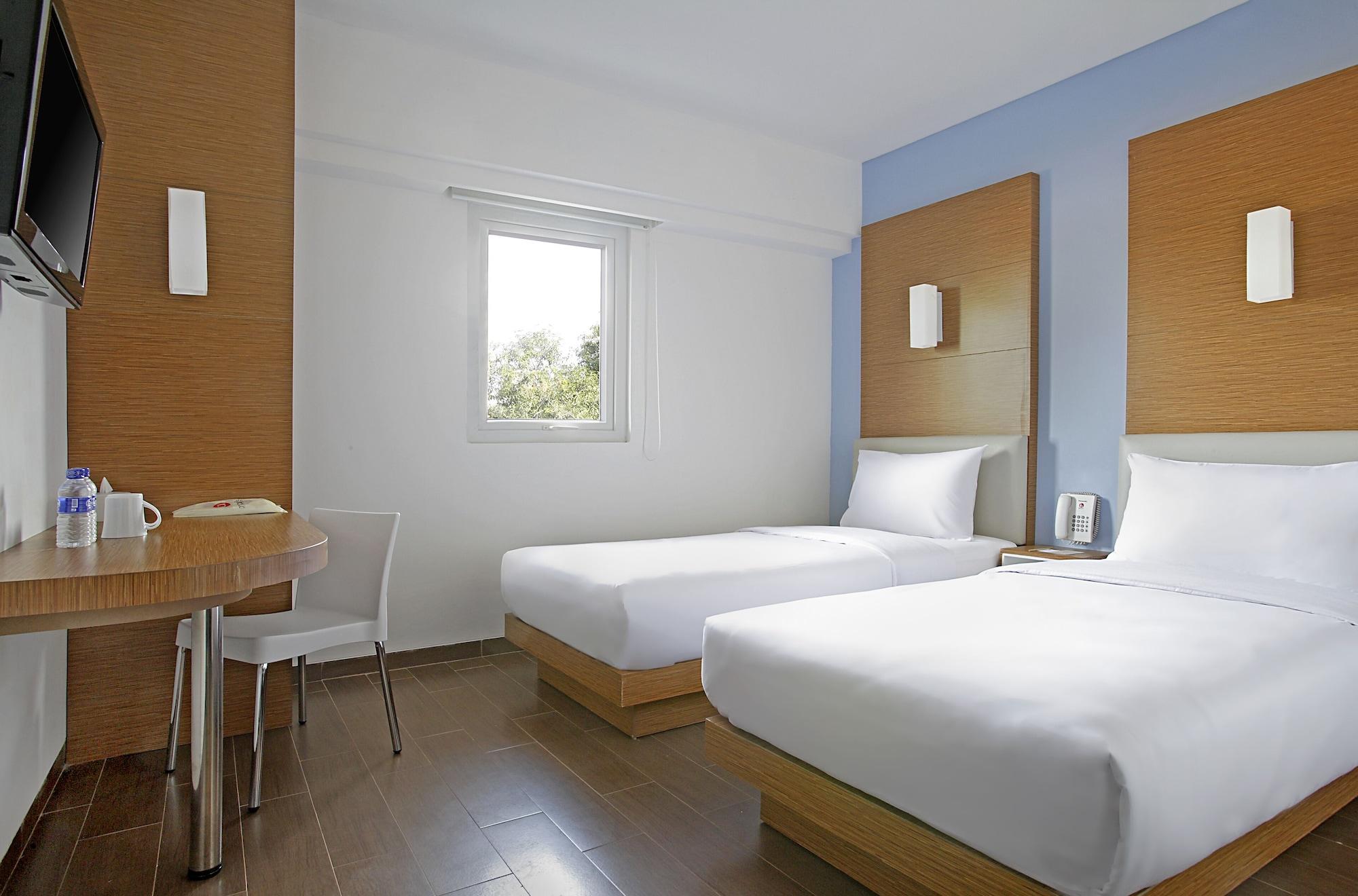 Amaris Hotel Cirebon Kültér fotó