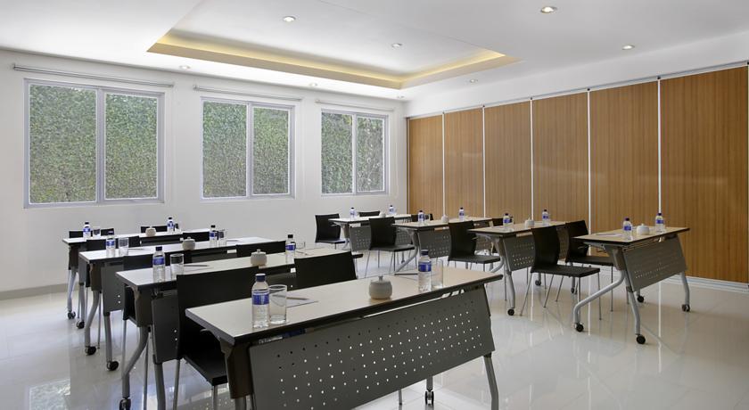 Amaris Hotel Cirebon Kültér fotó